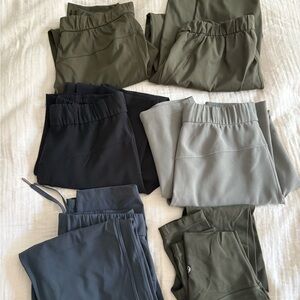 Bundle of Lululemon on the move pants 7/8 and align leggings 7/8